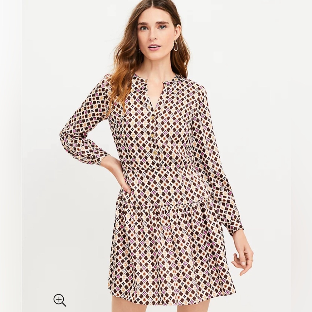 *** SOLD*** NWT: LOFT Geo Split Neck Flare Dress, Sz 4